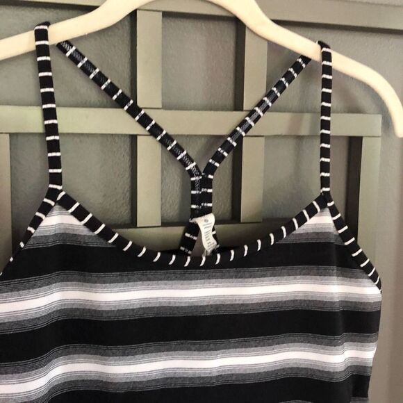 Lululemon ￼ Black and white stripe fitness top spaghetti strap size 10 - Picture 2 of 5